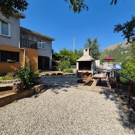 Arapovic, Malosevici 56 Apartman Buna