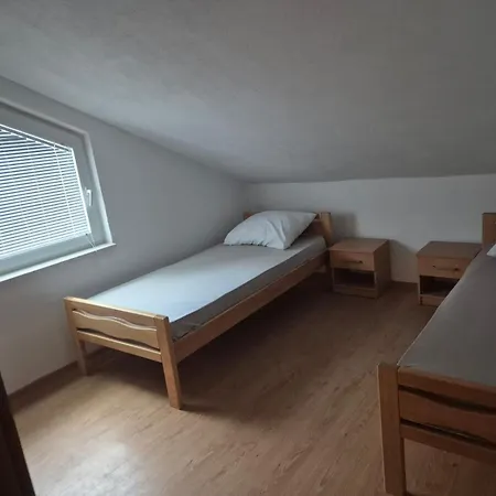 Arapovic, Malosevici 56 * Buna