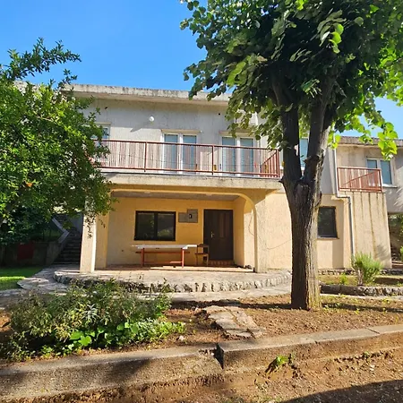 Arapovic, Malosevici 56 Apartment Buna