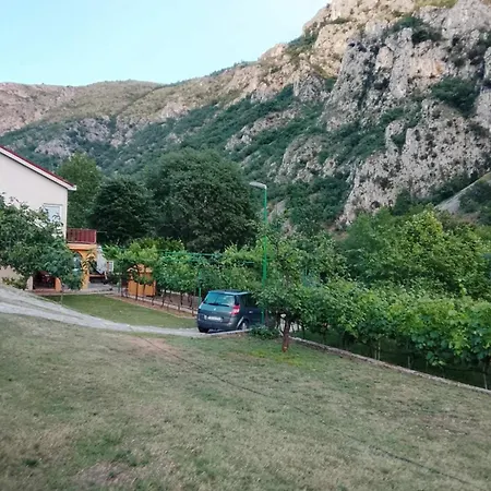 Arapovic, Malosevici 56 Appartamento *