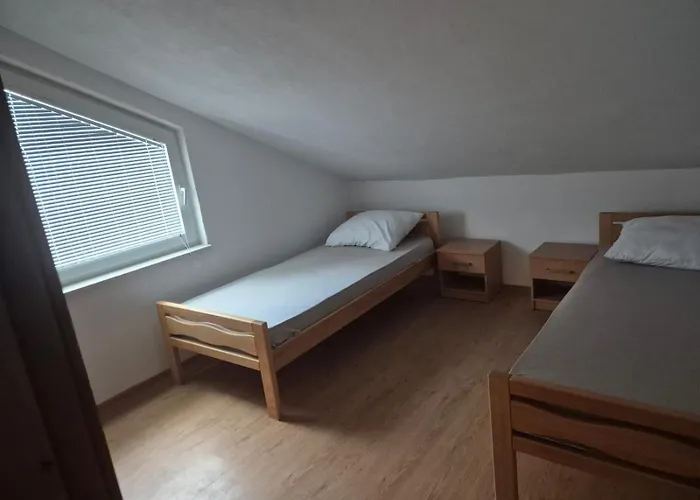 Arapovic, Malosevici 56 * Buna