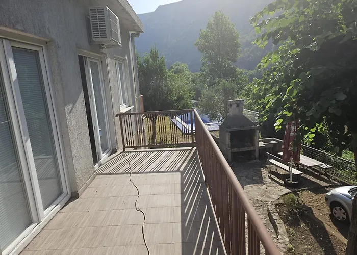 Arapovic, Malosevici 56 Appartement *